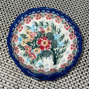 Polish  Pottery  Bowl UNIKAT-MACZKA
HAND MADE IN POLANO E.W-90 Polish  Pottery